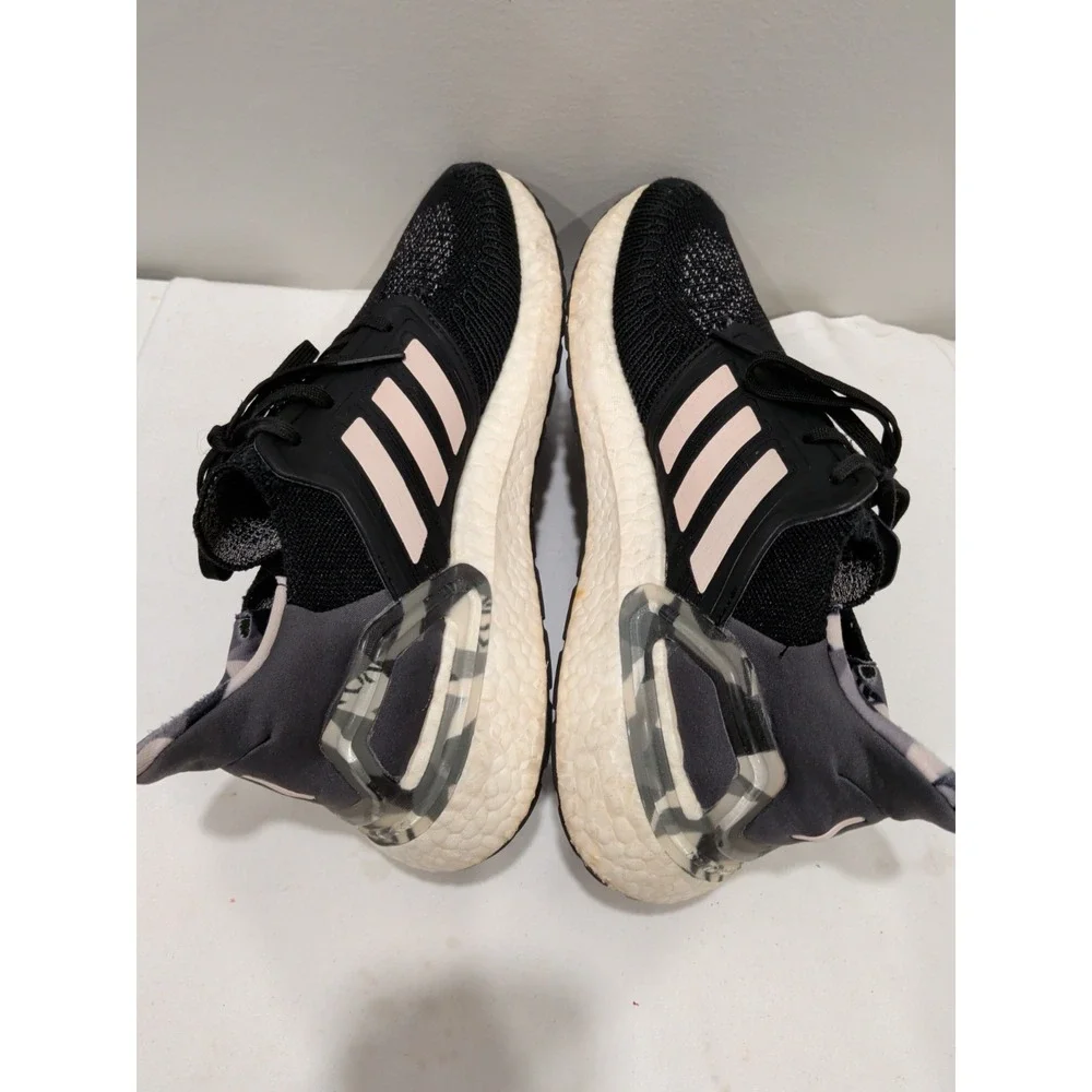 adidas UltraBoost 20 Black Pink Tint Mens Running Sneakers Sz 10 FV8330